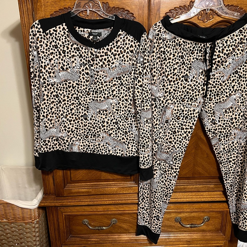 Vera Wang pajamas